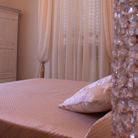 Villa Le Luci Кастаньєто-Кардуччі Екстер'єр фото